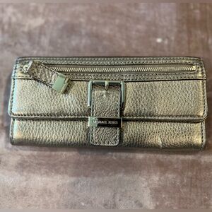 Michael Kors wallet